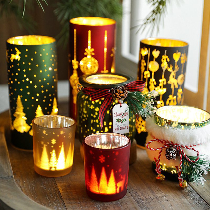 Groothandel Kerstkaarsenpotten - Feestelijke decoratieve glazen potten met dennenappels Candle Jars